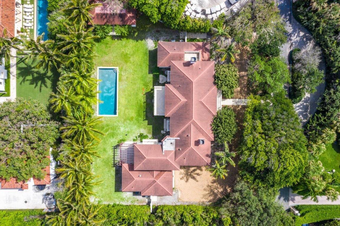 EL BRAVO PARK - Residential