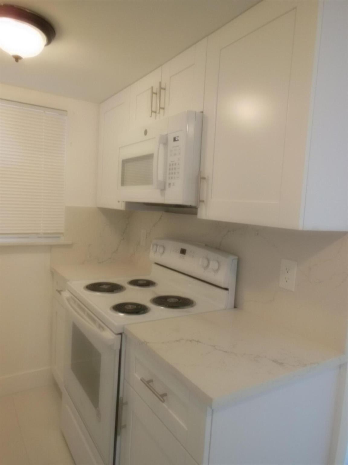 201 S J Street 5
