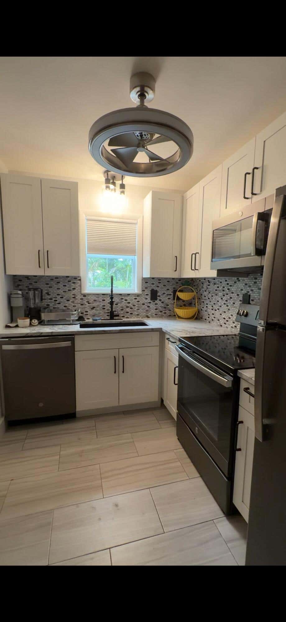 Photo of 900 Citrus Isle, Fort Lauderdale, FL 33315 (MLS # B26059483)
