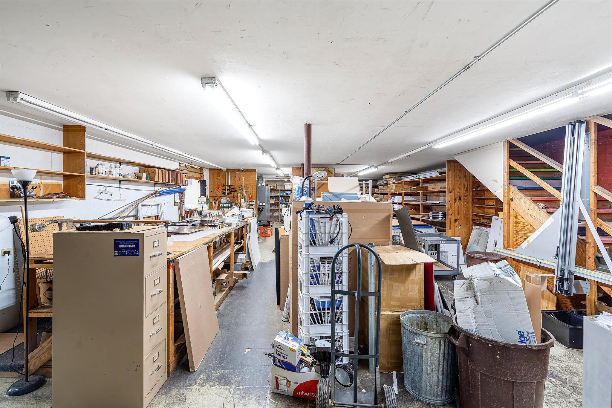 KELSEY CITY - Commercial Sale