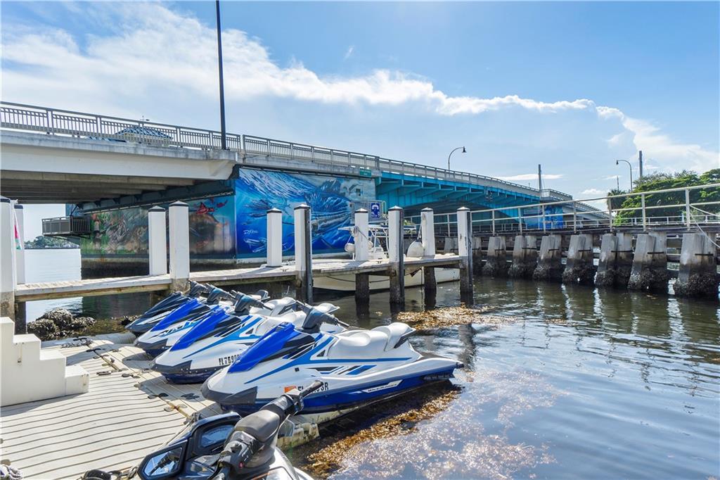 Lake Bridge - Residential