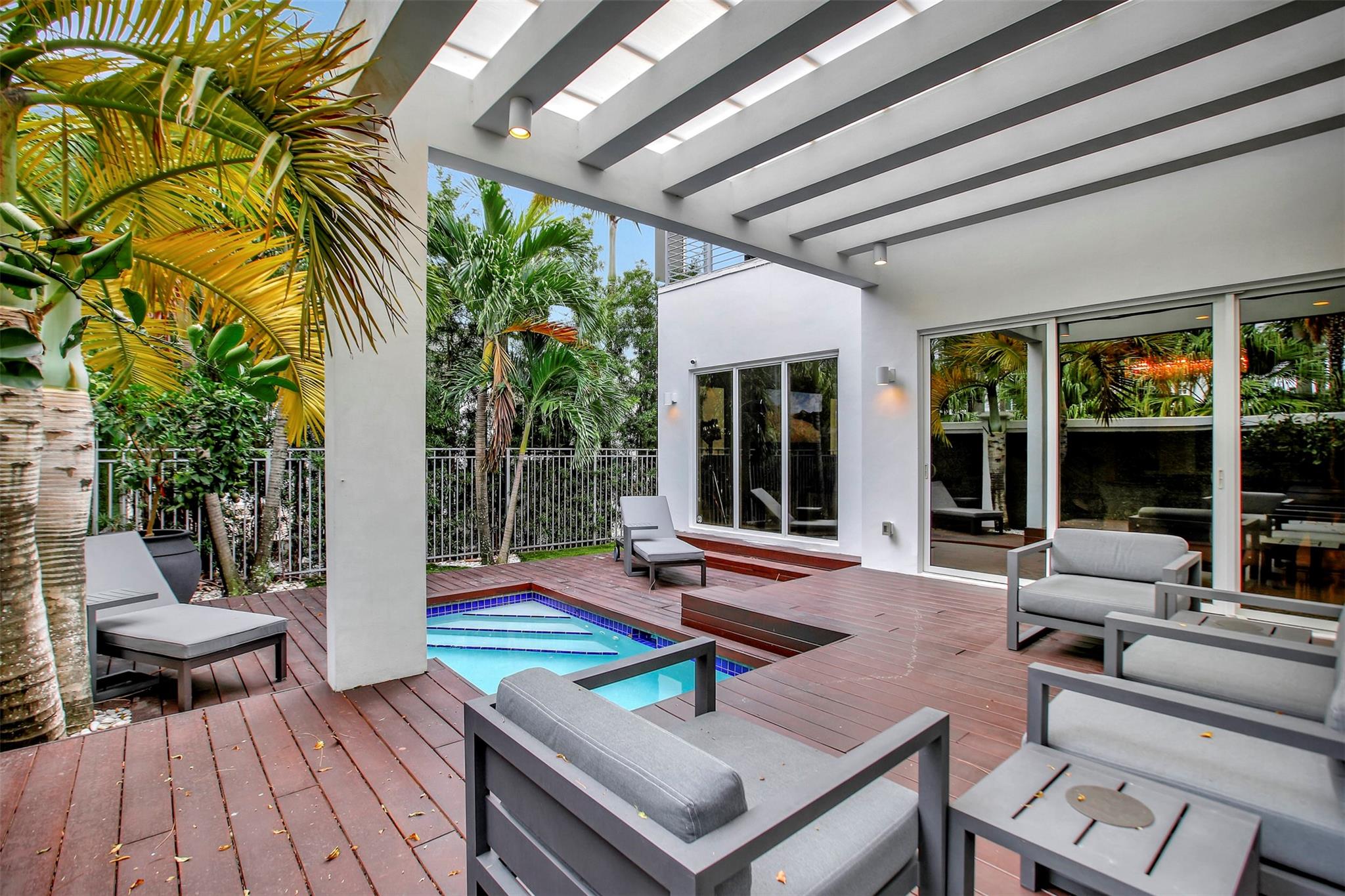 Beachwalk - Residential