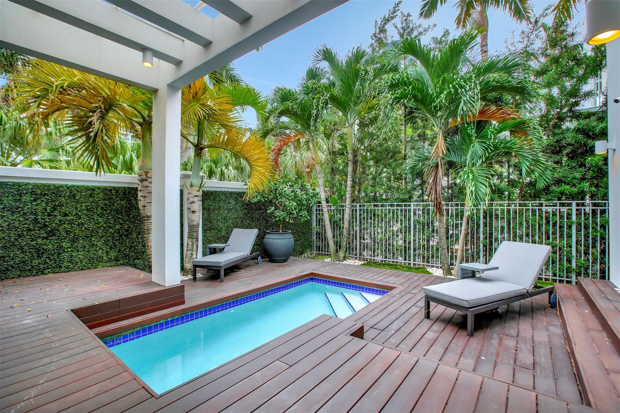 Beachwalk - Residential