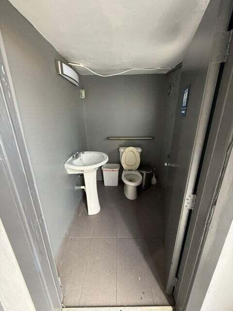 STURDEVANTS 2ND ADD TO WE - Commercial Lease