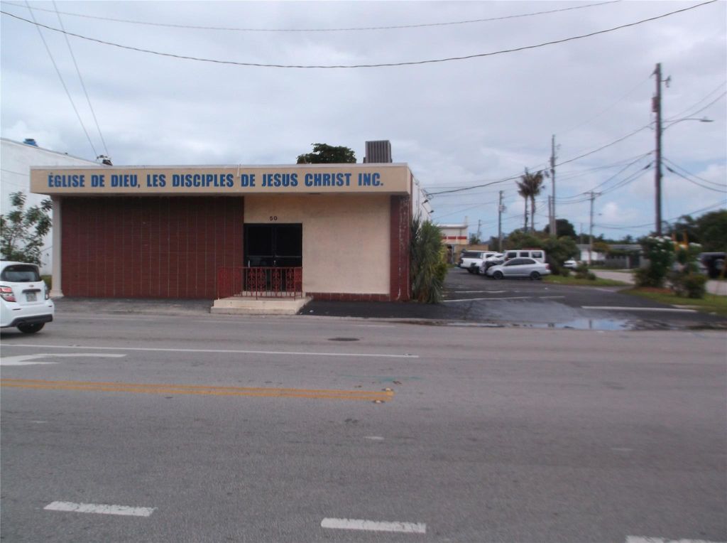 Photo of 50 SW 31 Avenue, Fort Lauderdale, FL (MLS # F10468242)