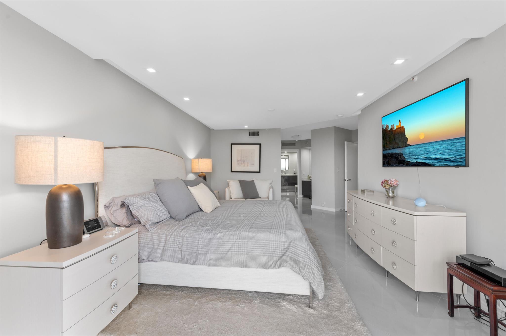 LANDS OF THE PRESIDENT/CO - Residential Lease