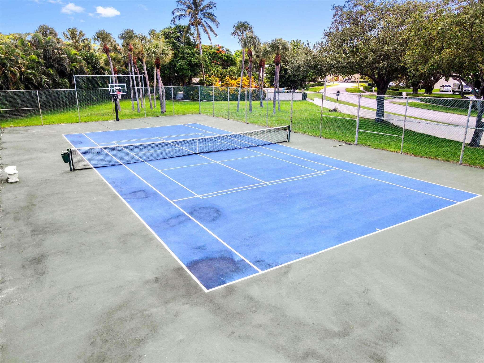 LANDS OF THE PRESIDENT/CO - Residential Lease