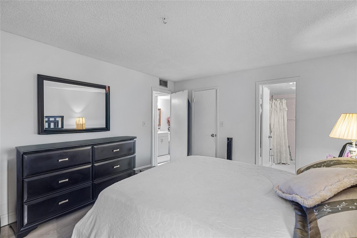 Oakbrook Village - Residential