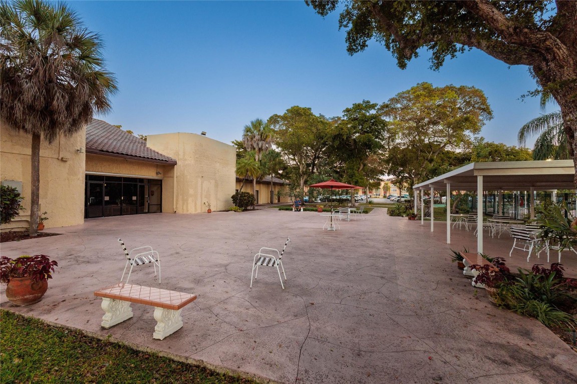 Oakbrook Village - Residential