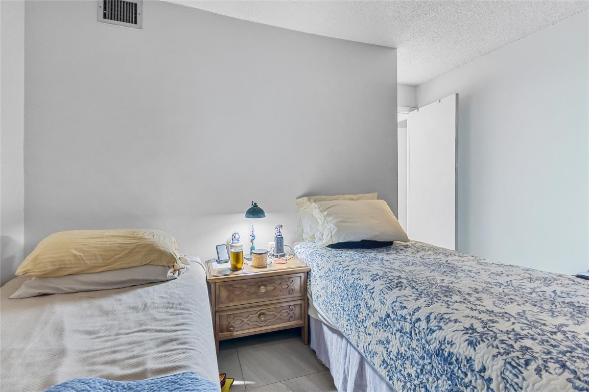 Oakbrook Village - Residential