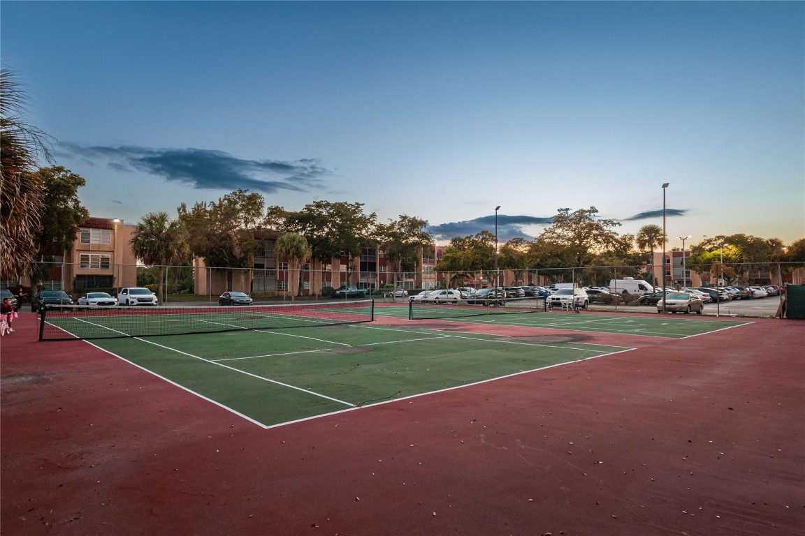 Oakbrook Village - Residential