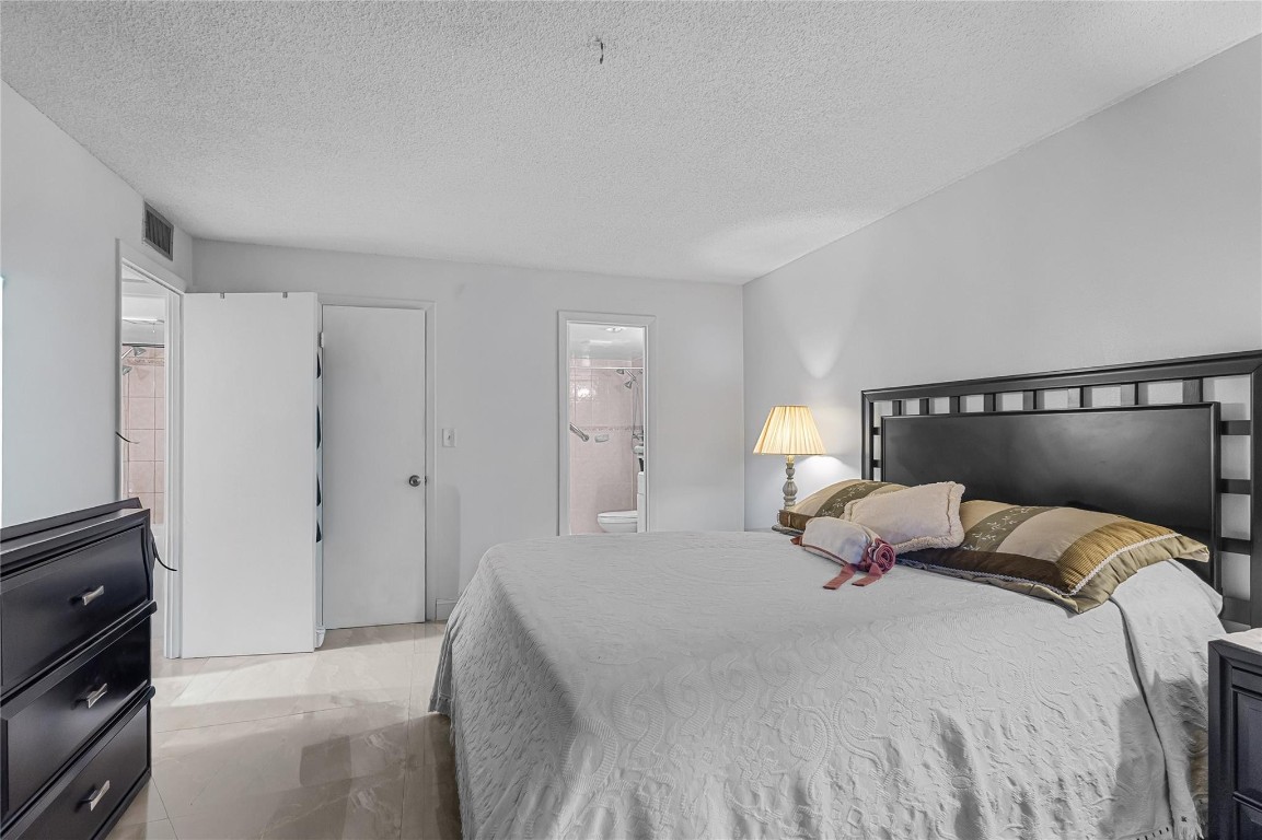 Oakbrook Village - Residential