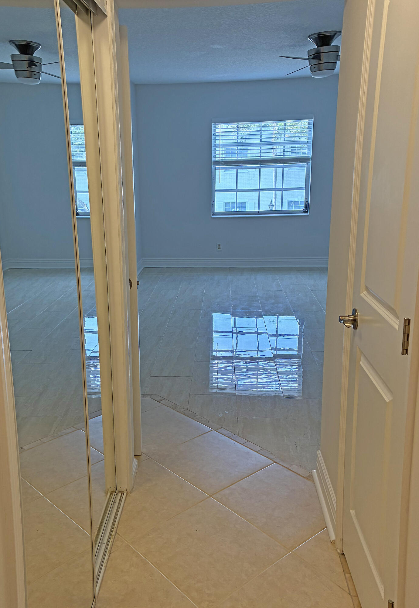 BAY COLONY CLUB CONDO - Residential Lease