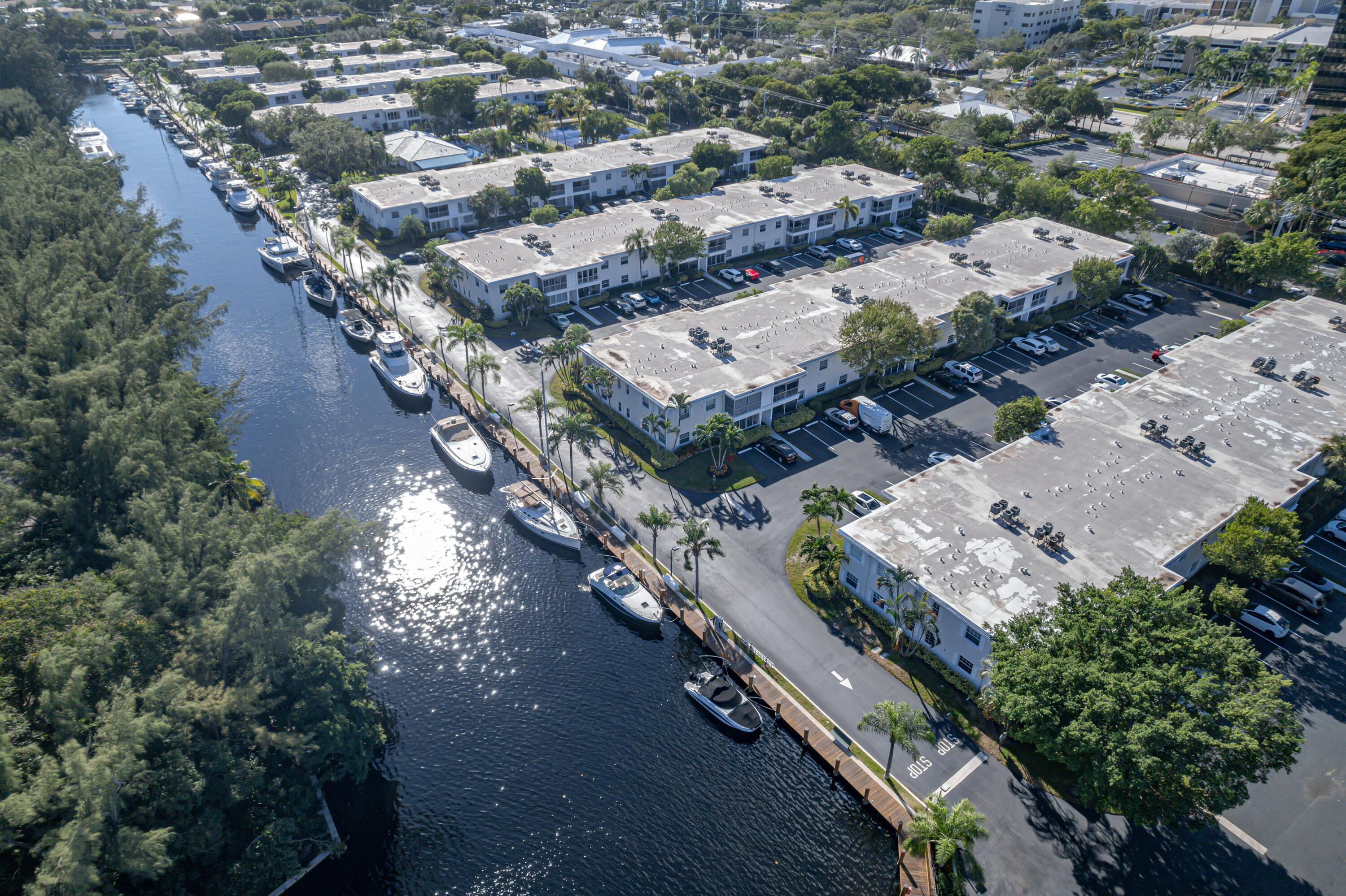 BAY COLONY CLUB CONDO - Residential Lease