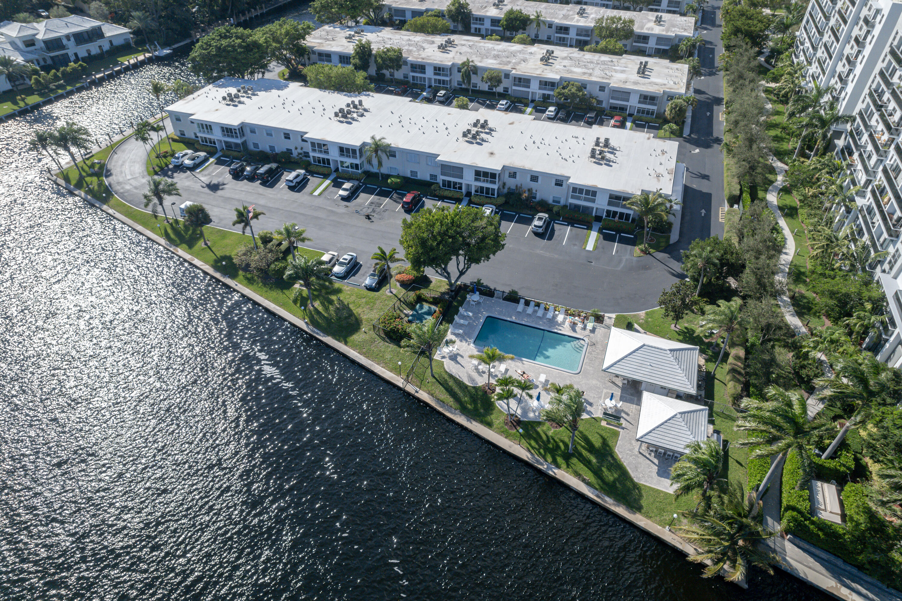 BAY COLONY CLUB CONDO - Residential Lease