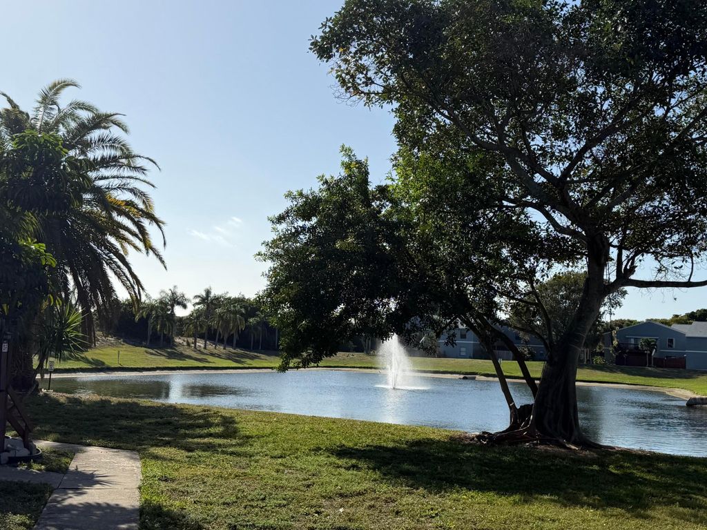 Photo of 14 Crossings Circle #D, Boynton Beach, FL 33435 (MLS # R11158378)