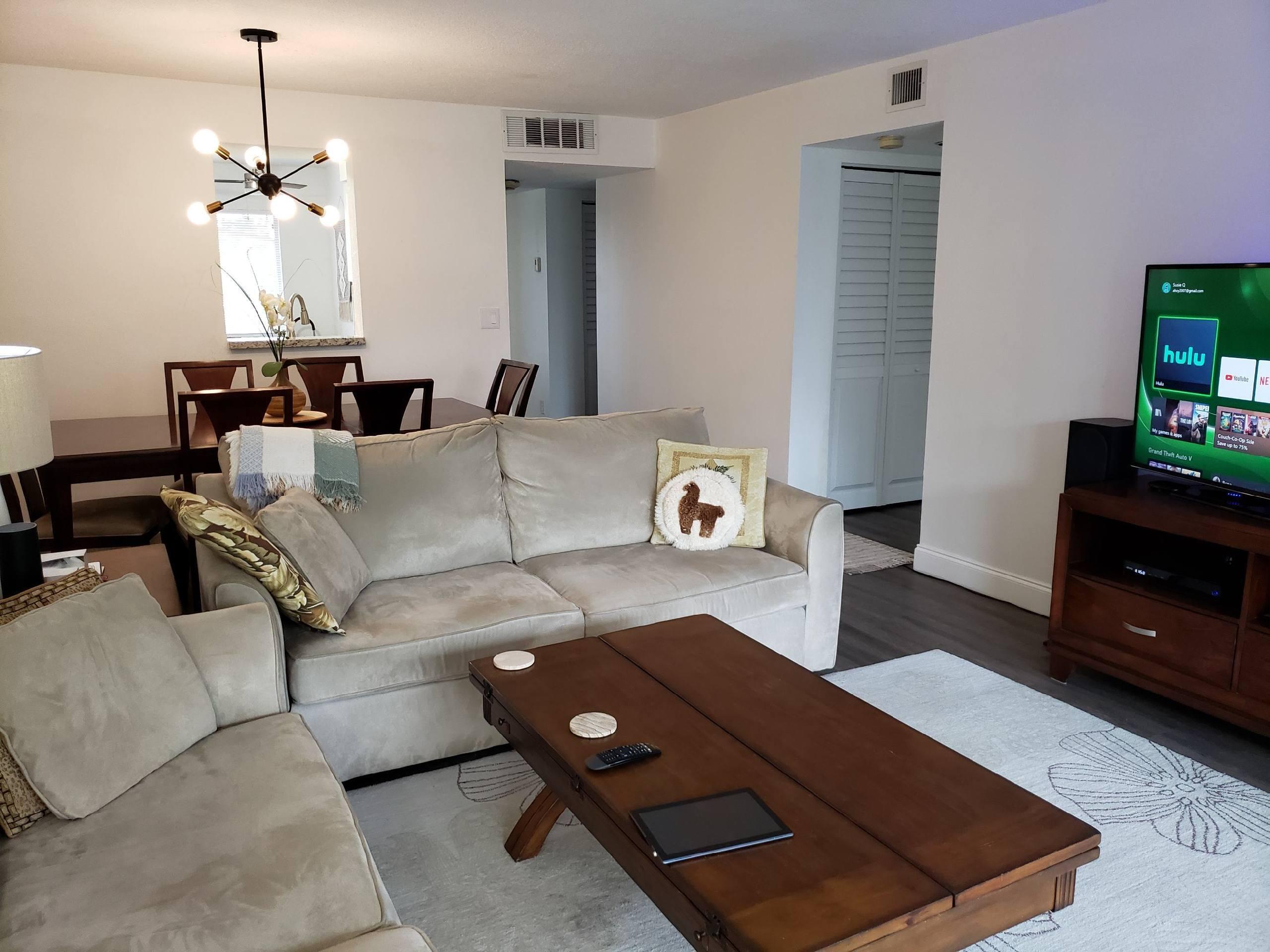 HUNTINGTON LAKES SEC FOUR CONDOS - Residential Lease