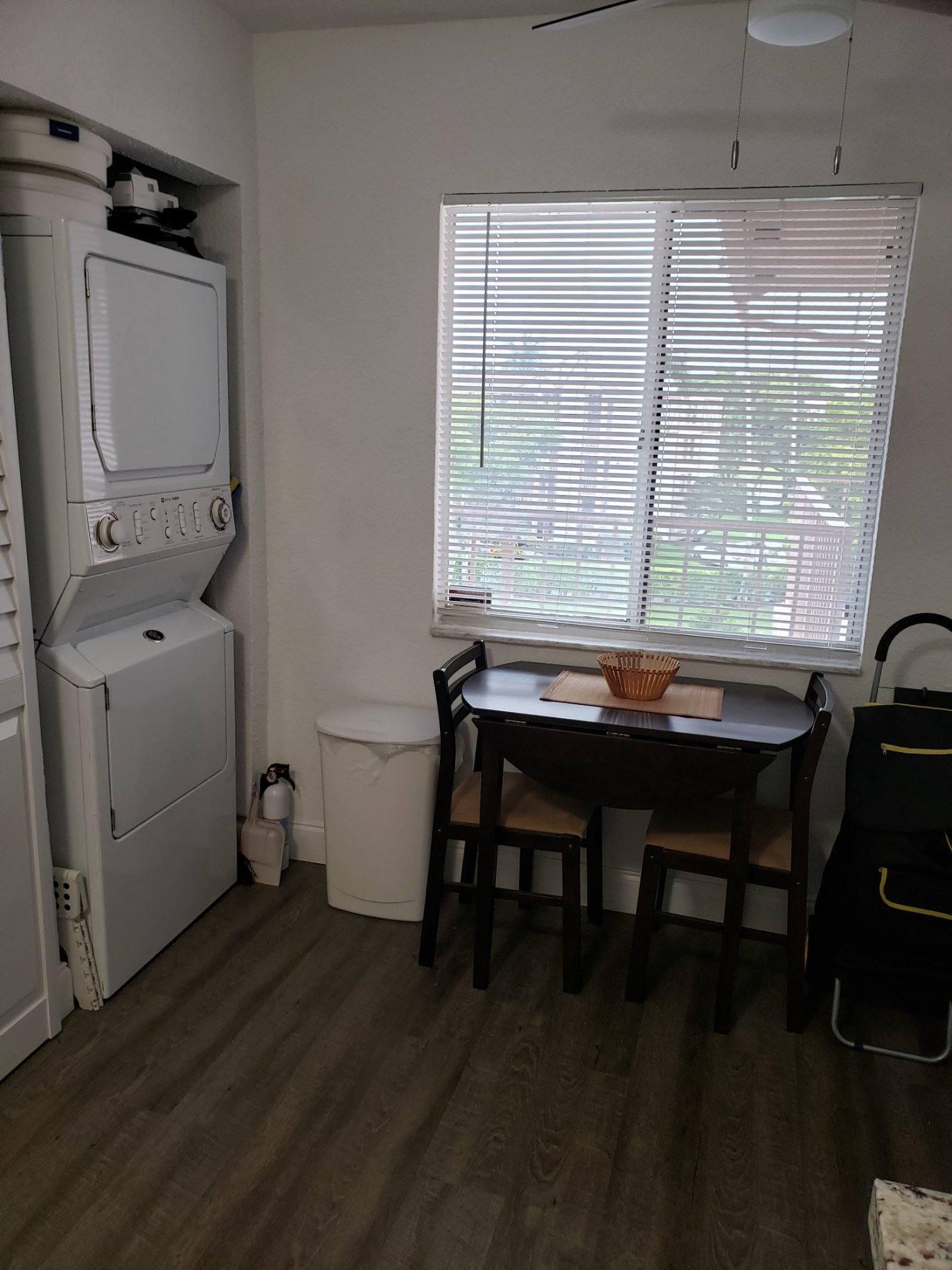 HUNTINGTON LAKES SEC FOUR CONDOS - Residential Lease