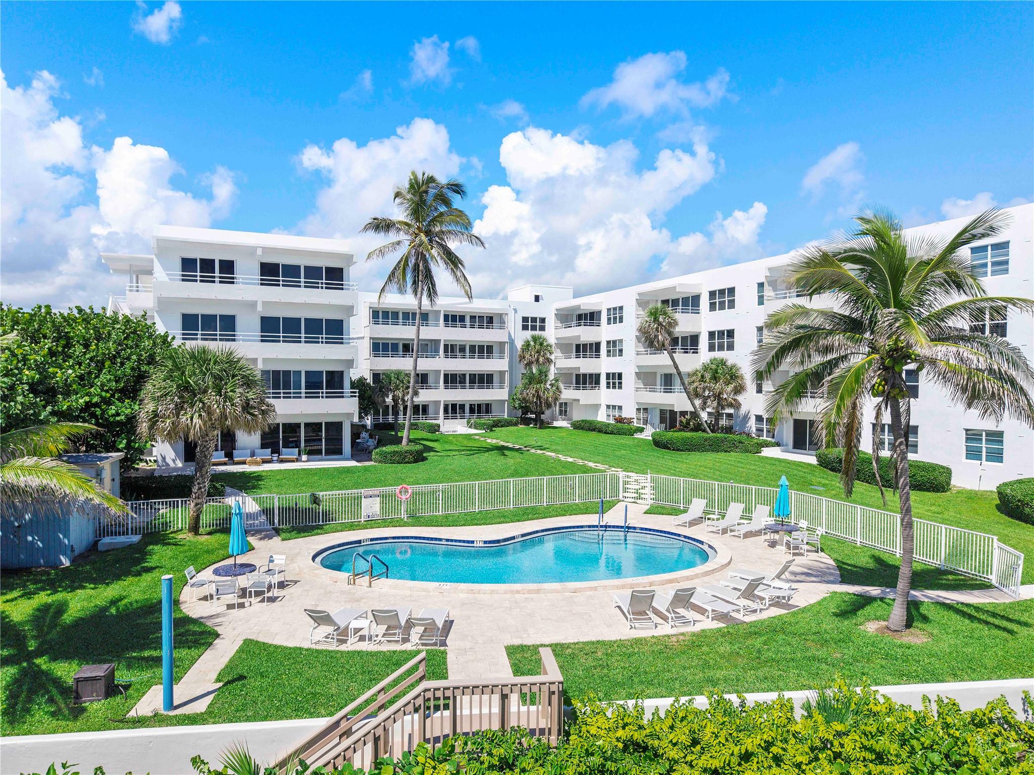 CARLTON HOUSE CONDO - Residential
