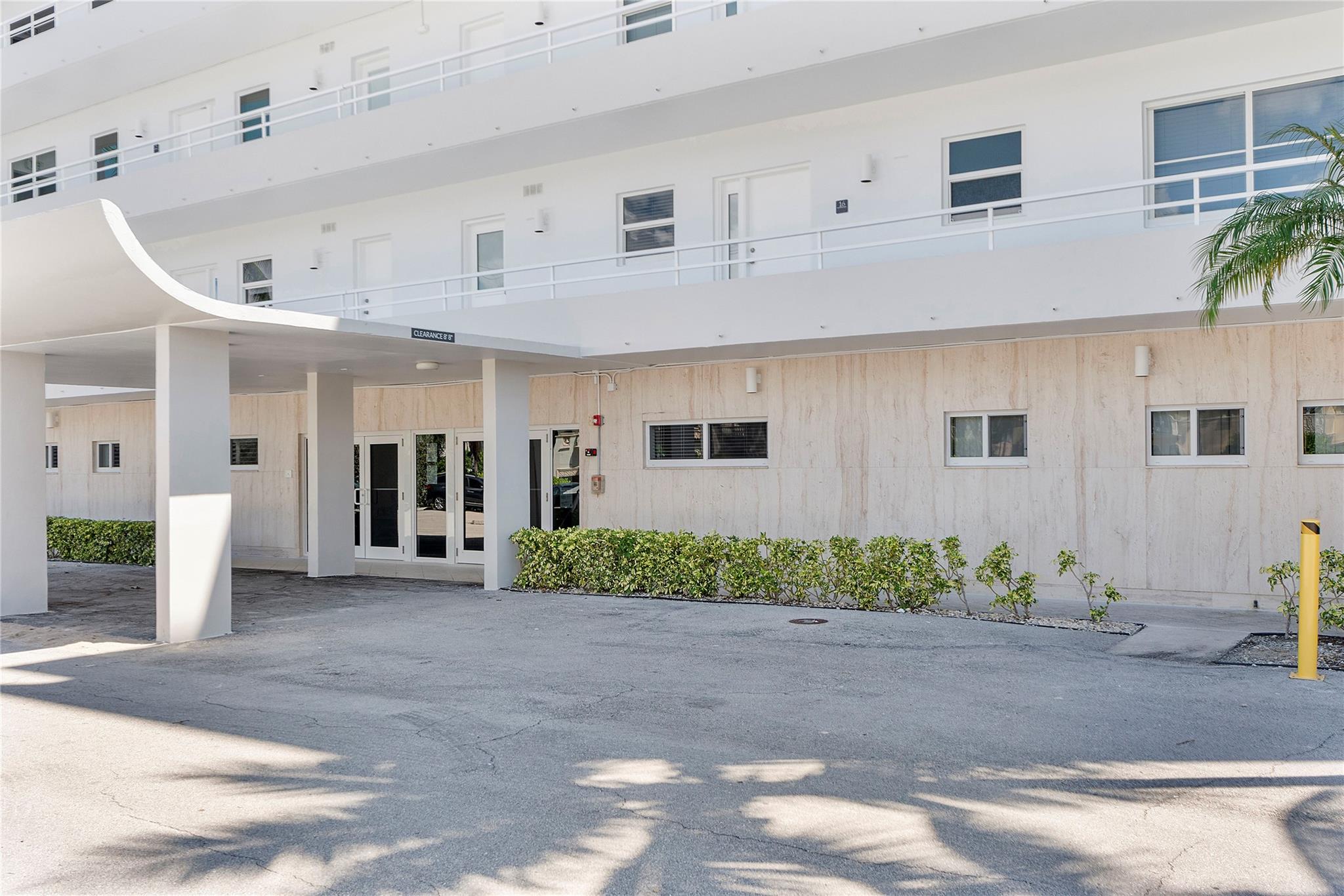 CARLTON HOUSE CONDO - Residential