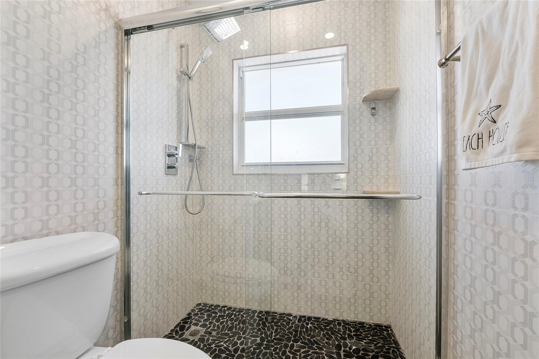CARLTON HOUSE CONDO - Residential