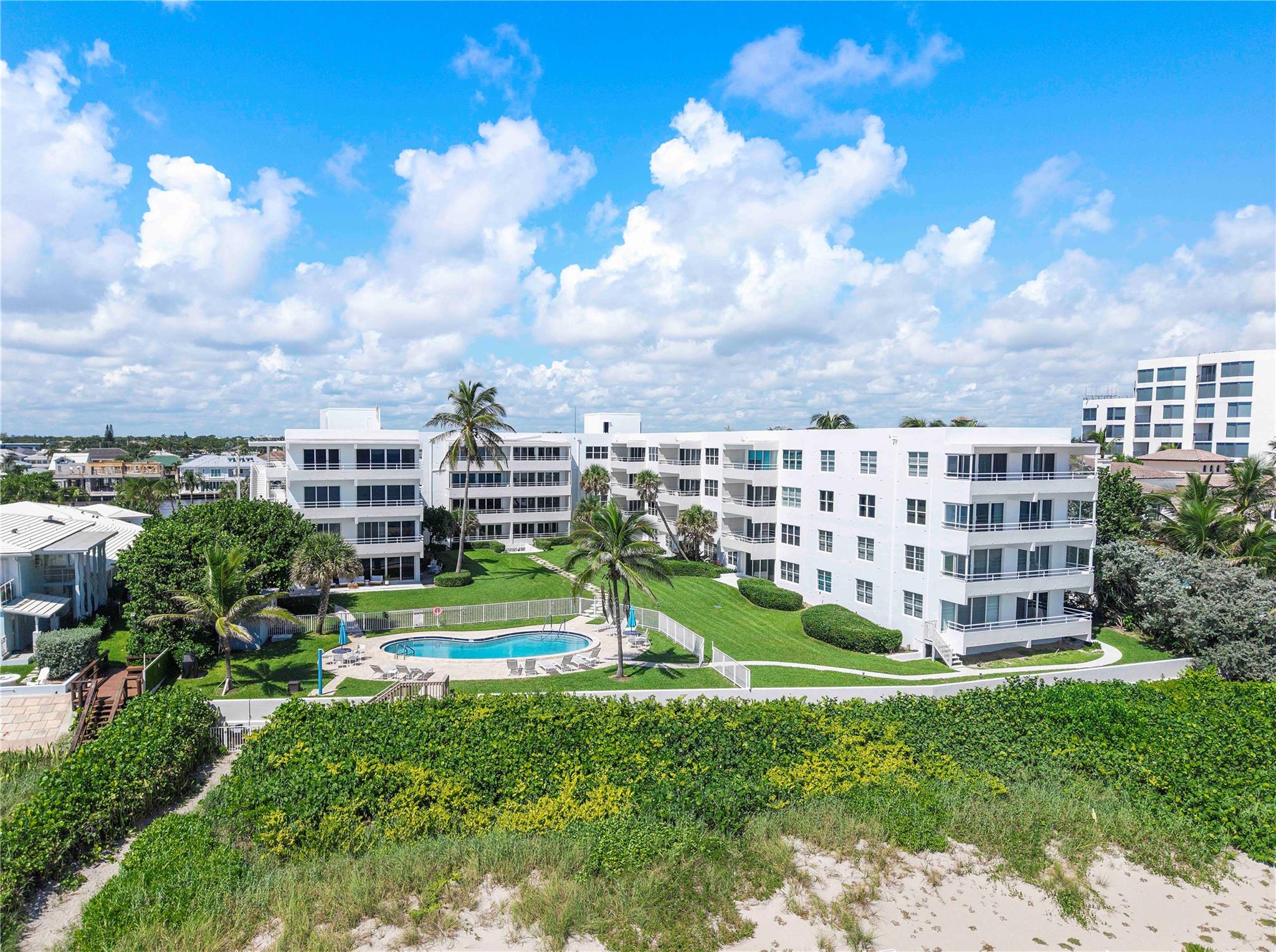 CARLTON HOUSE CONDO - Residential