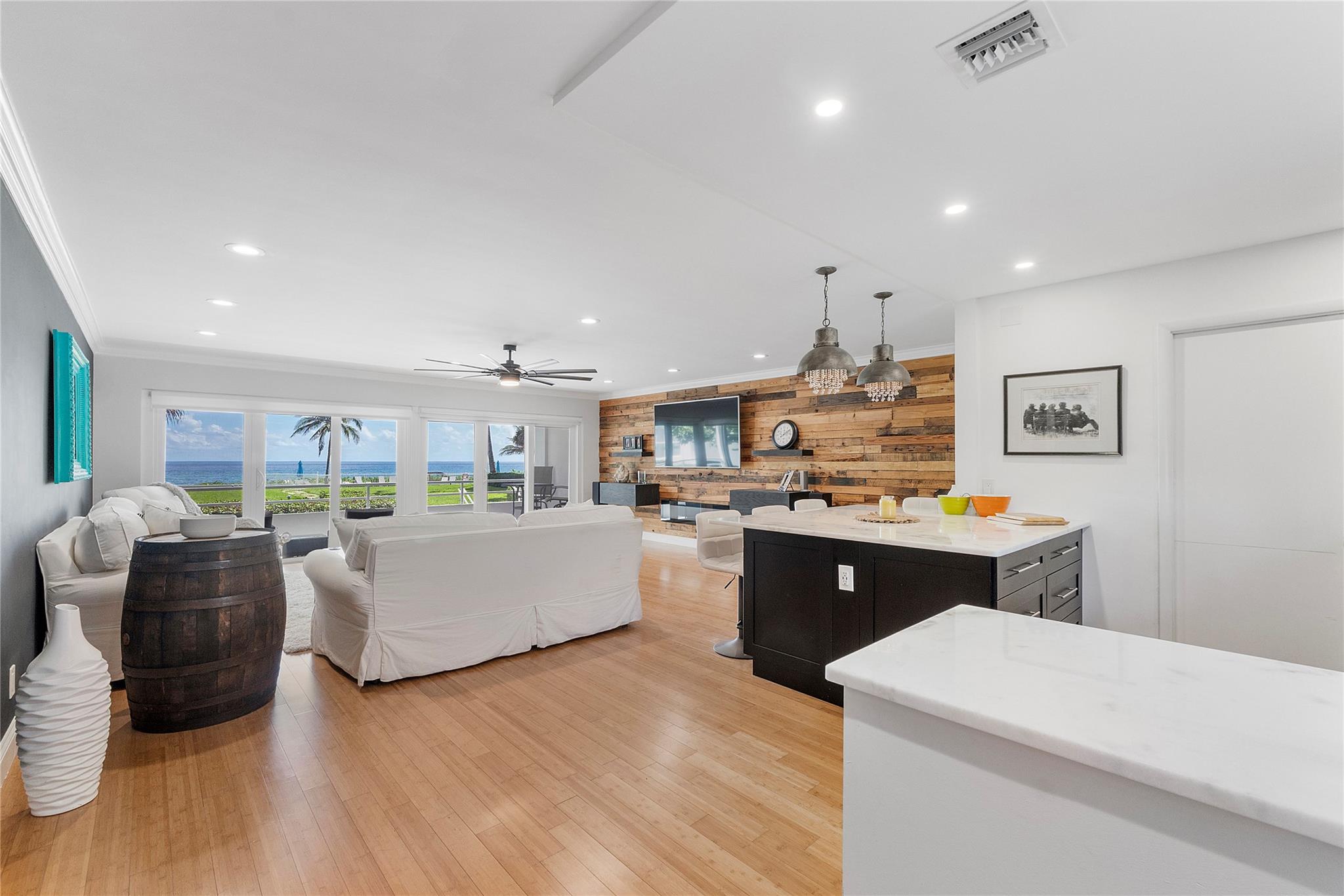 CARLTON HOUSE CONDO - Residential
