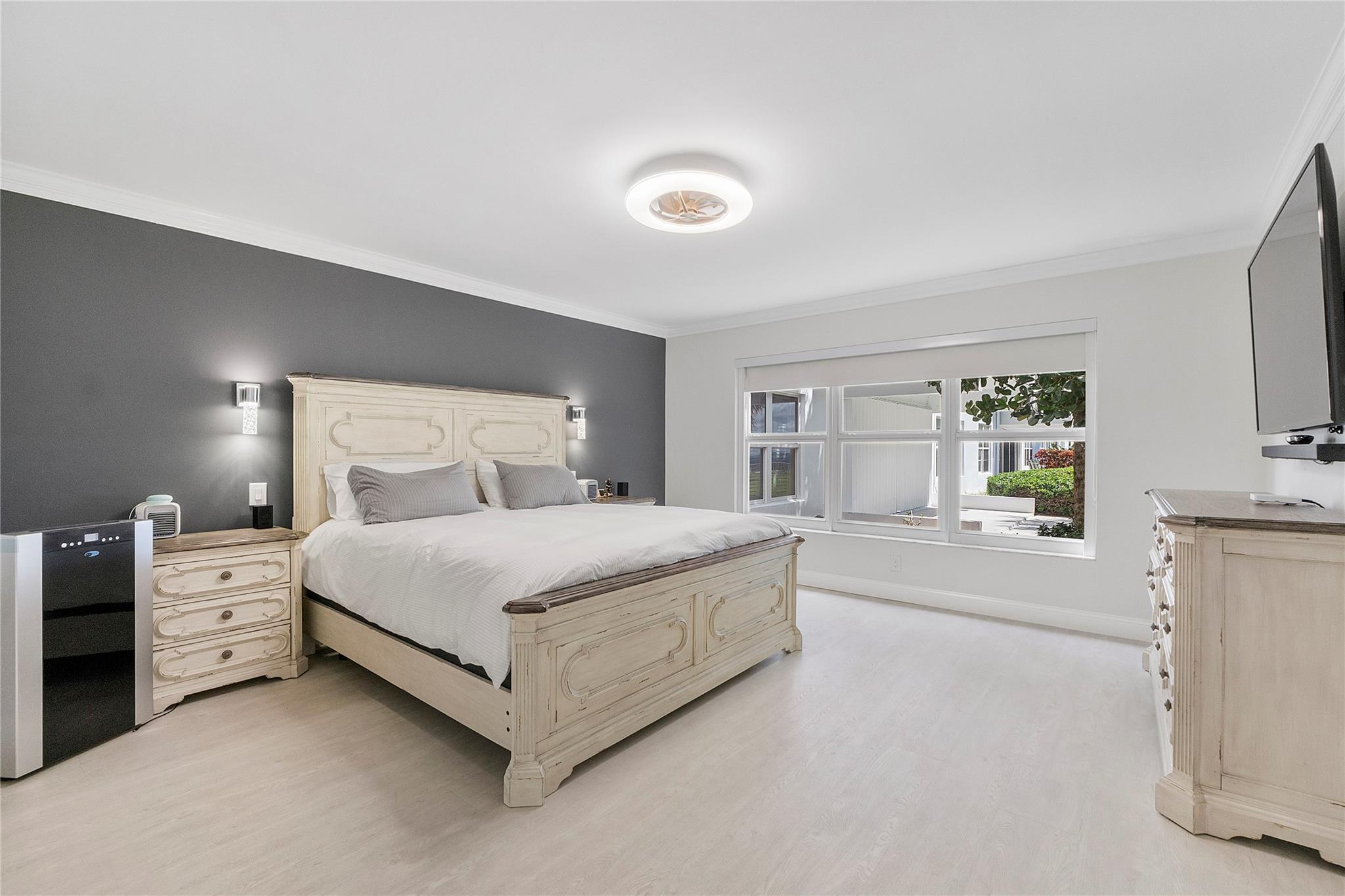 CARLTON HOUSE CONDO - Residential