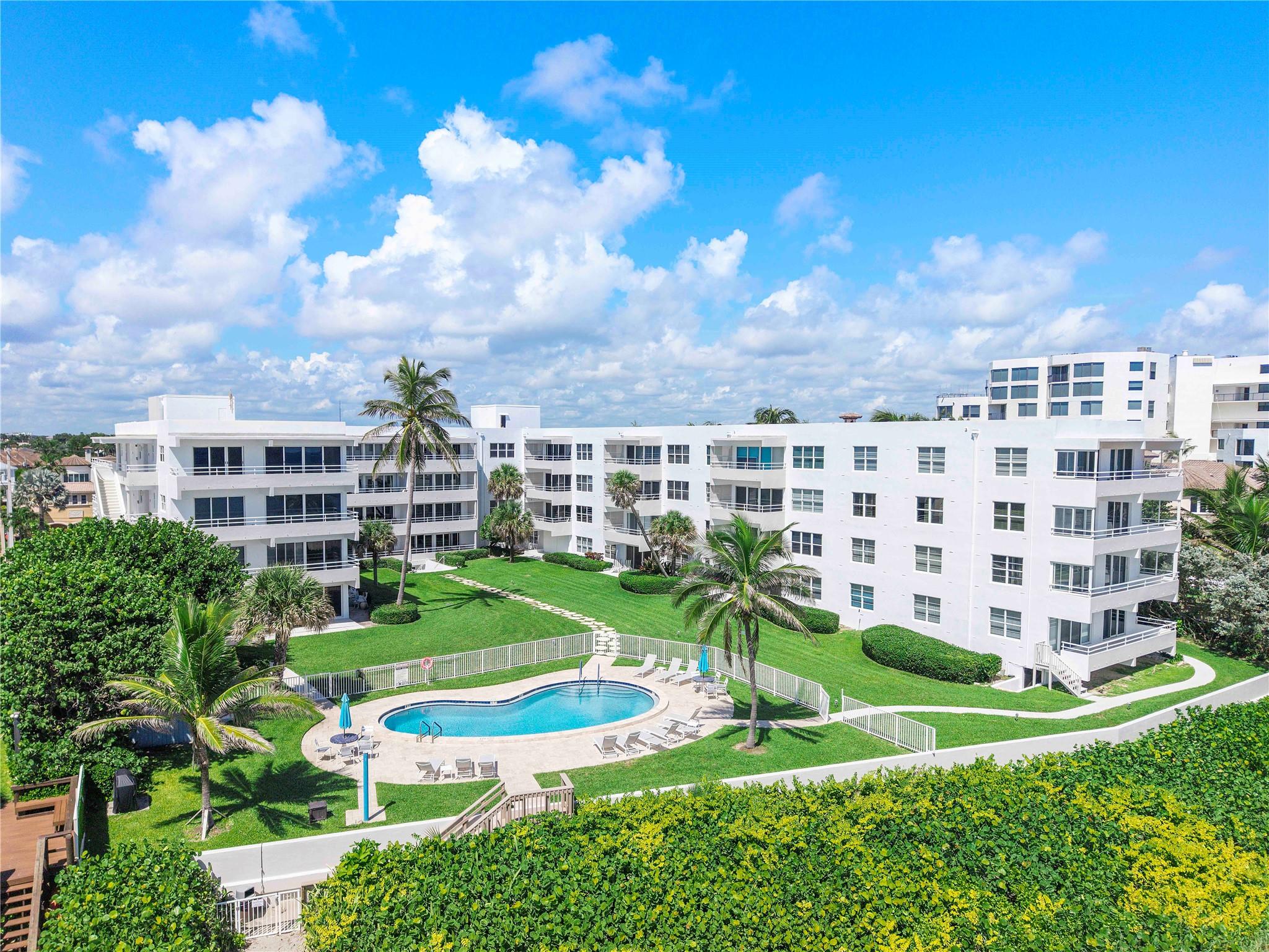 CARLTON HOUSE CONDO - Residential