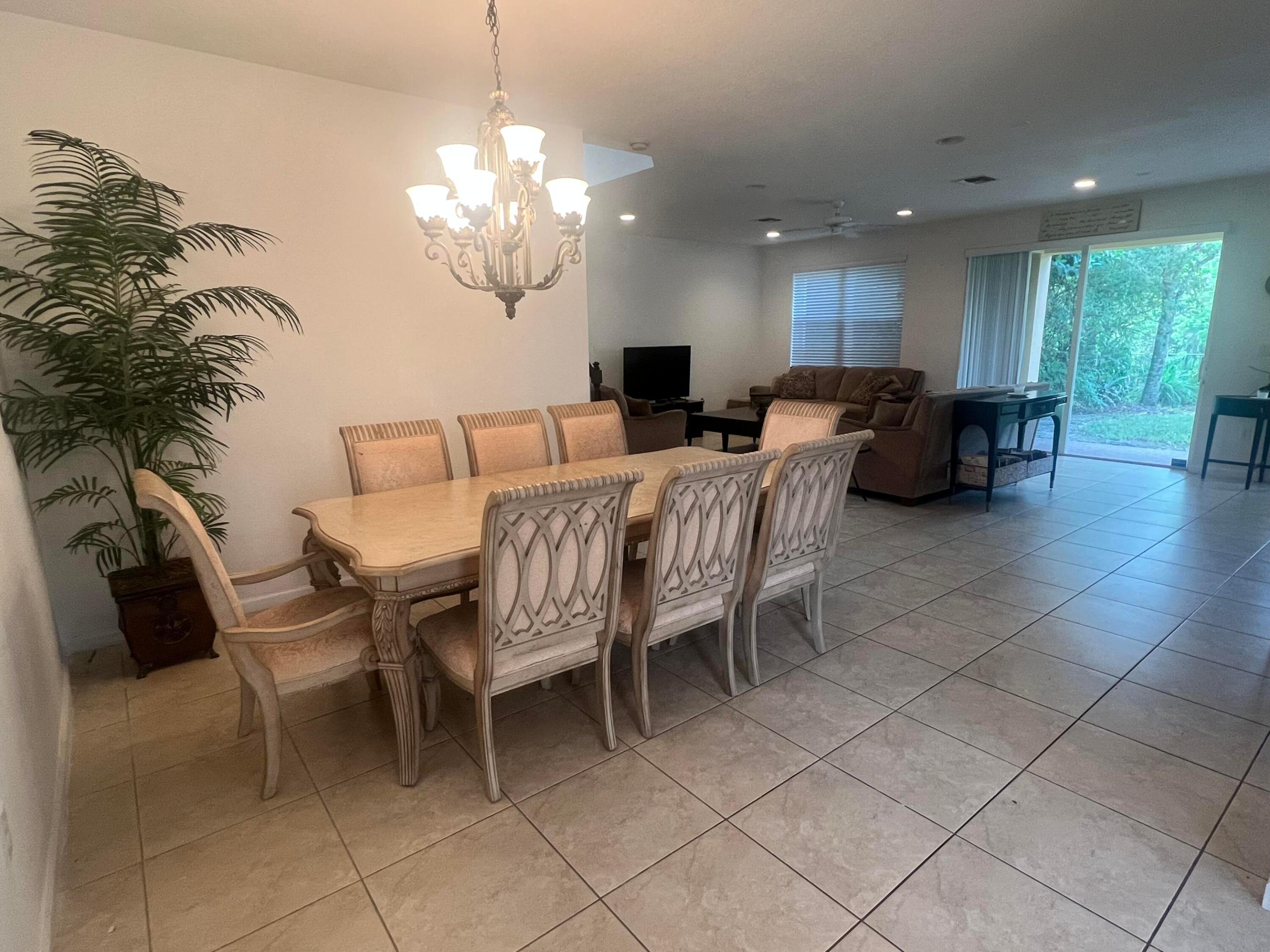 Properties 9212 Dupont Place