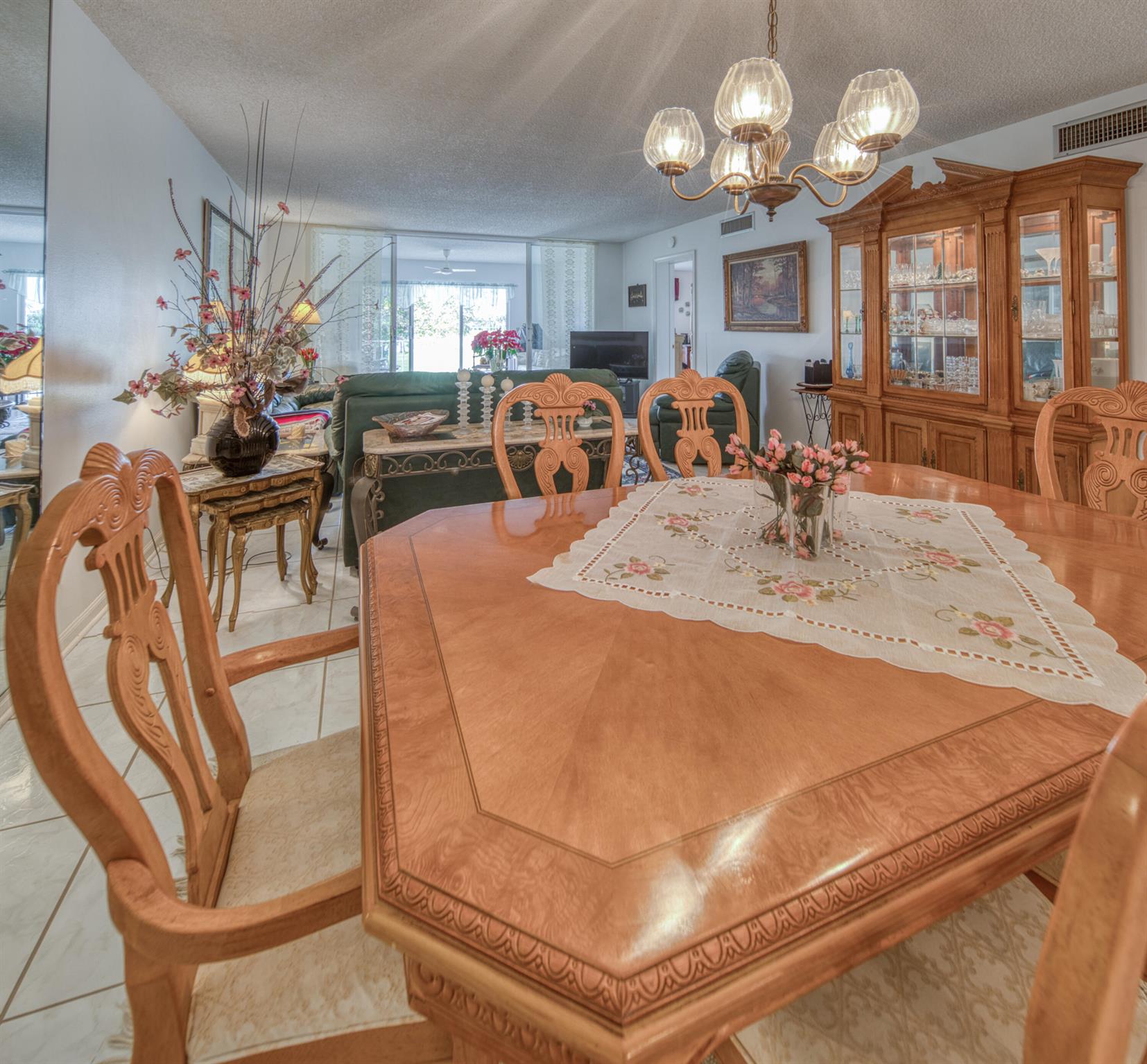 ATLANTIS SHERBROOKE VILLA - Residential