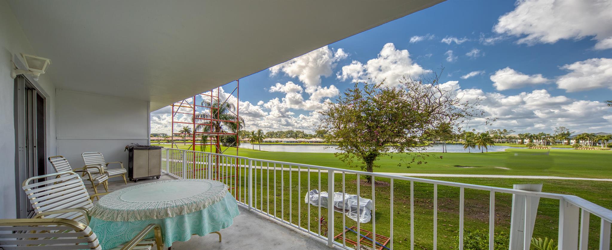 ATLANTIS SHERBROOKE VILLA - Residential