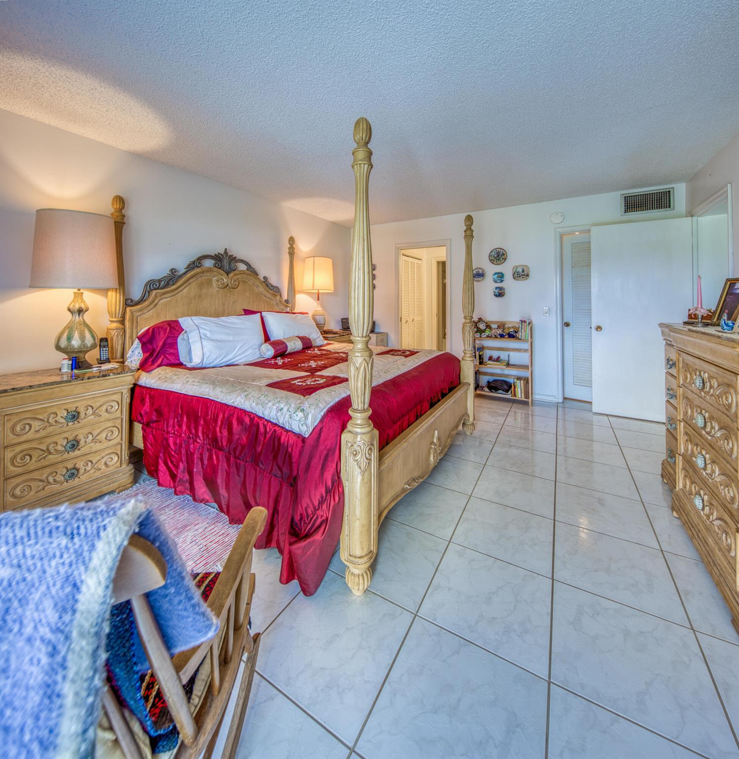 ATLANTIS SHERBROOKE VILLA - Residential