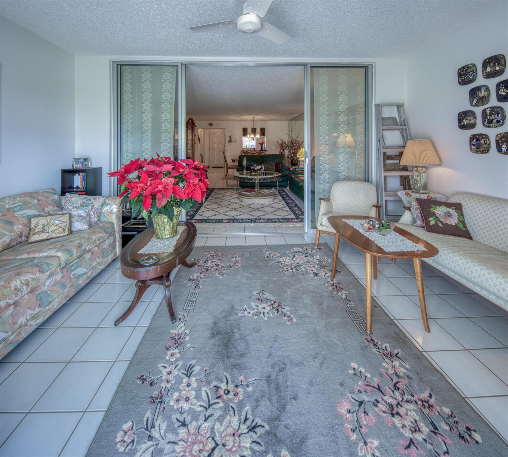 ATLANTIS SHERBROOKE VILLA - Residential