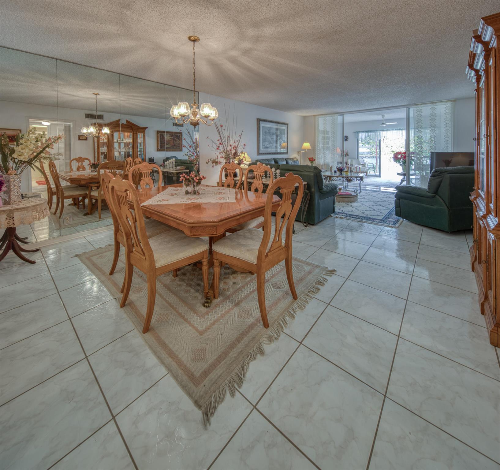 ATLANTIS SHERBROOKE VILLA - Residential