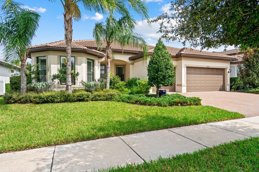 Photo of 4220 Strickland Way, Vero Beach, FL 32967 (MLS # R10927421)