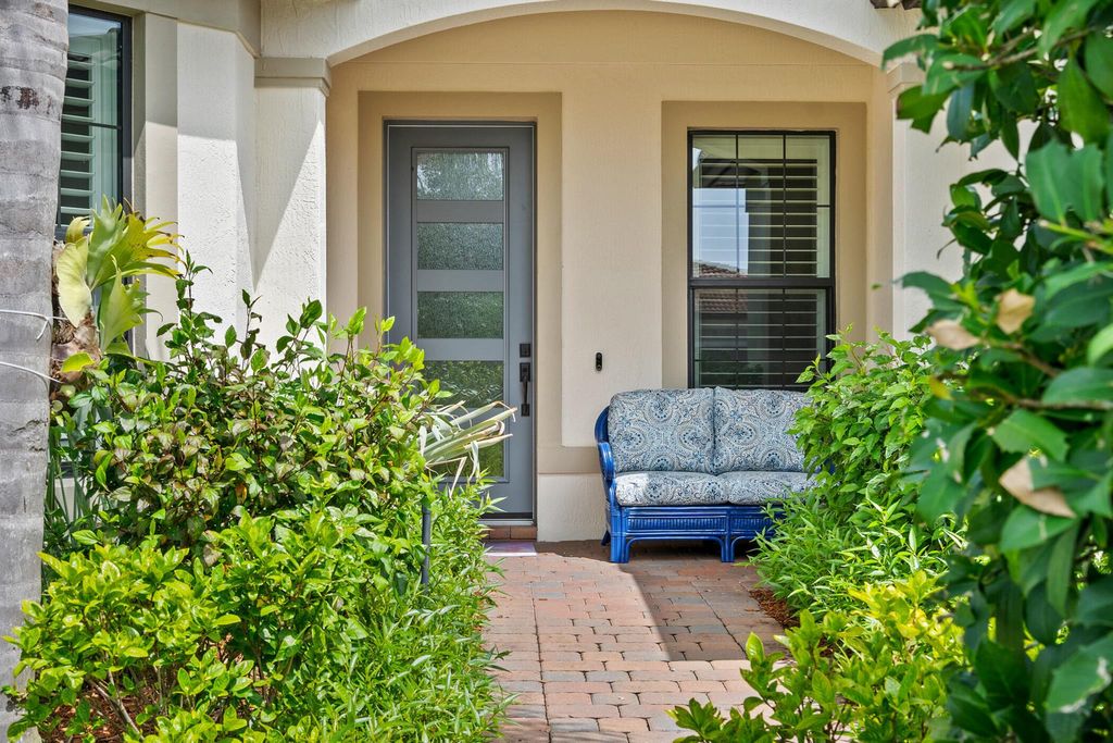 Photo of 4220 Strickland Way, Vero Beach, FL 32967 (MLS # R10927421)