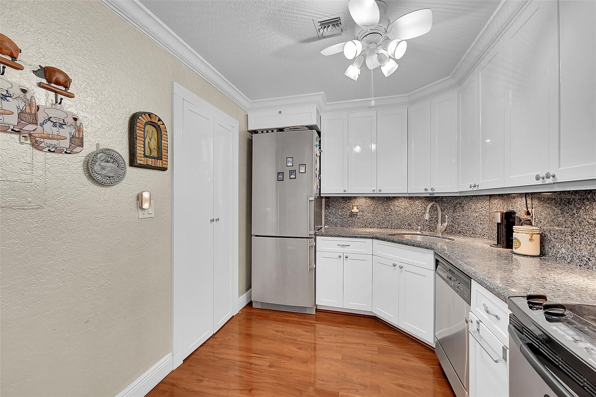 Manor Grove II - Residential