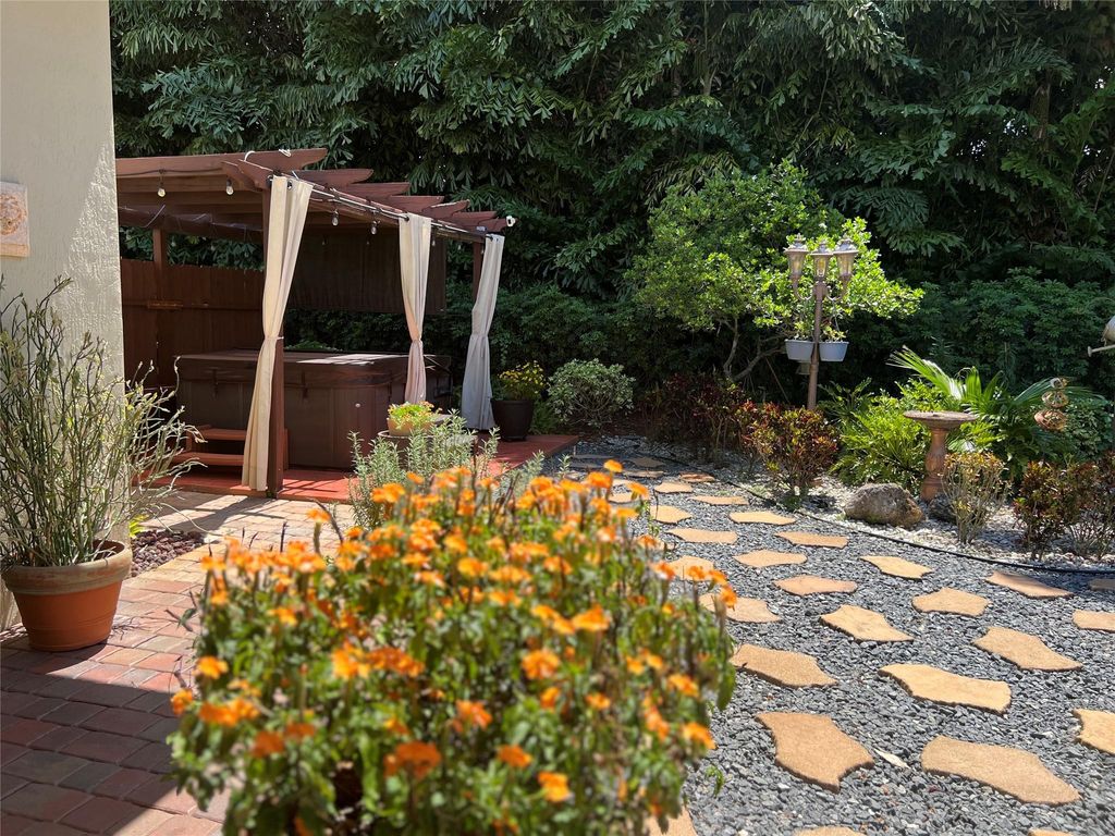 Photo of 6206 SW 191 Avenue, Fort Lauderdale, FL 33332 (MLS # F10450095)