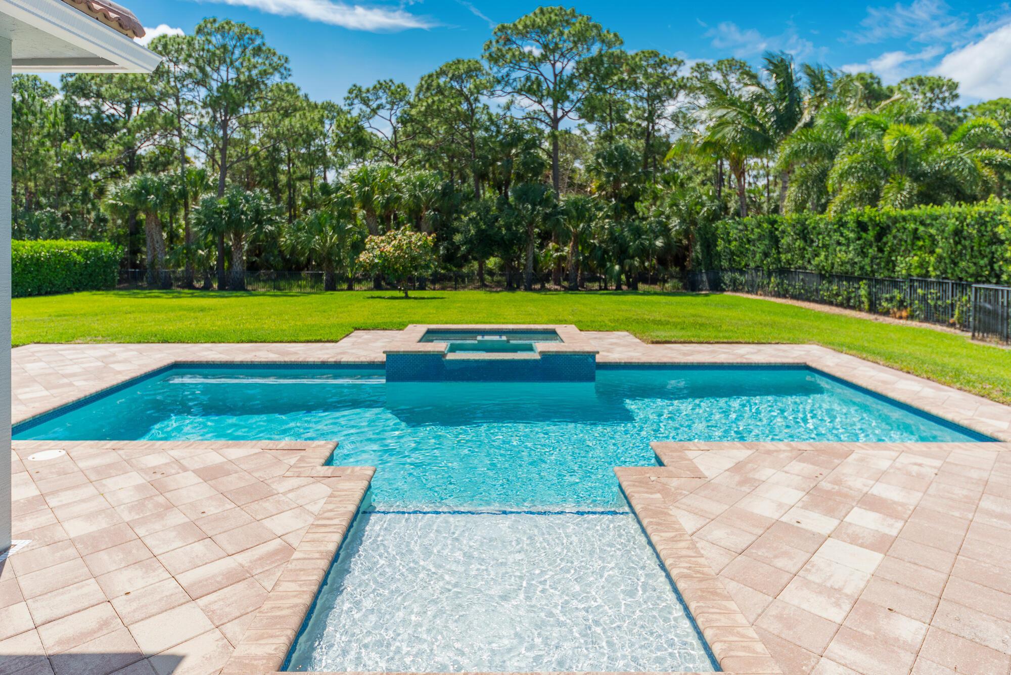 TUSCAWILLA (AKA CANOPY CR - Residential