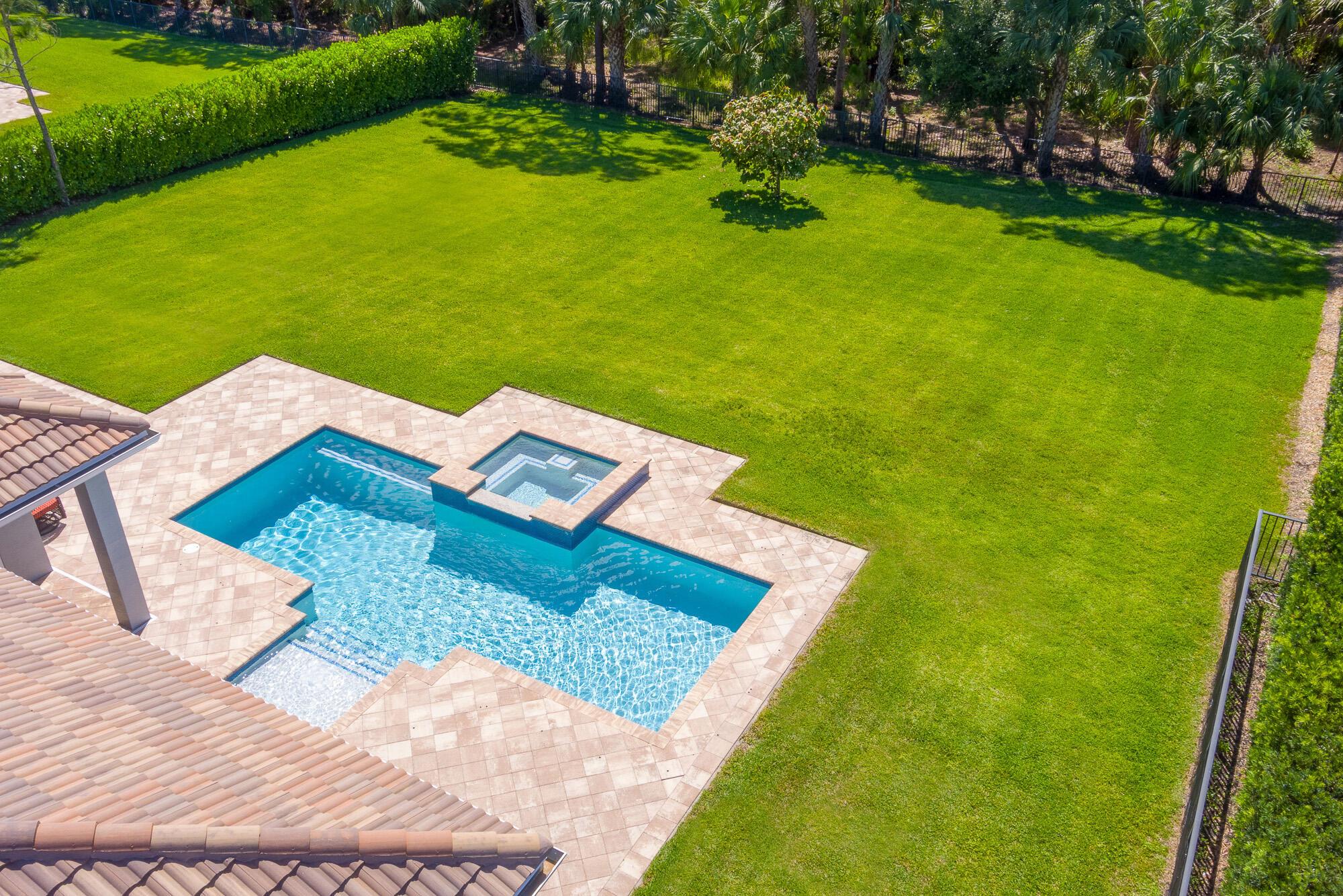 TUSCAWILLA (AKA CANOPY CR - Residential