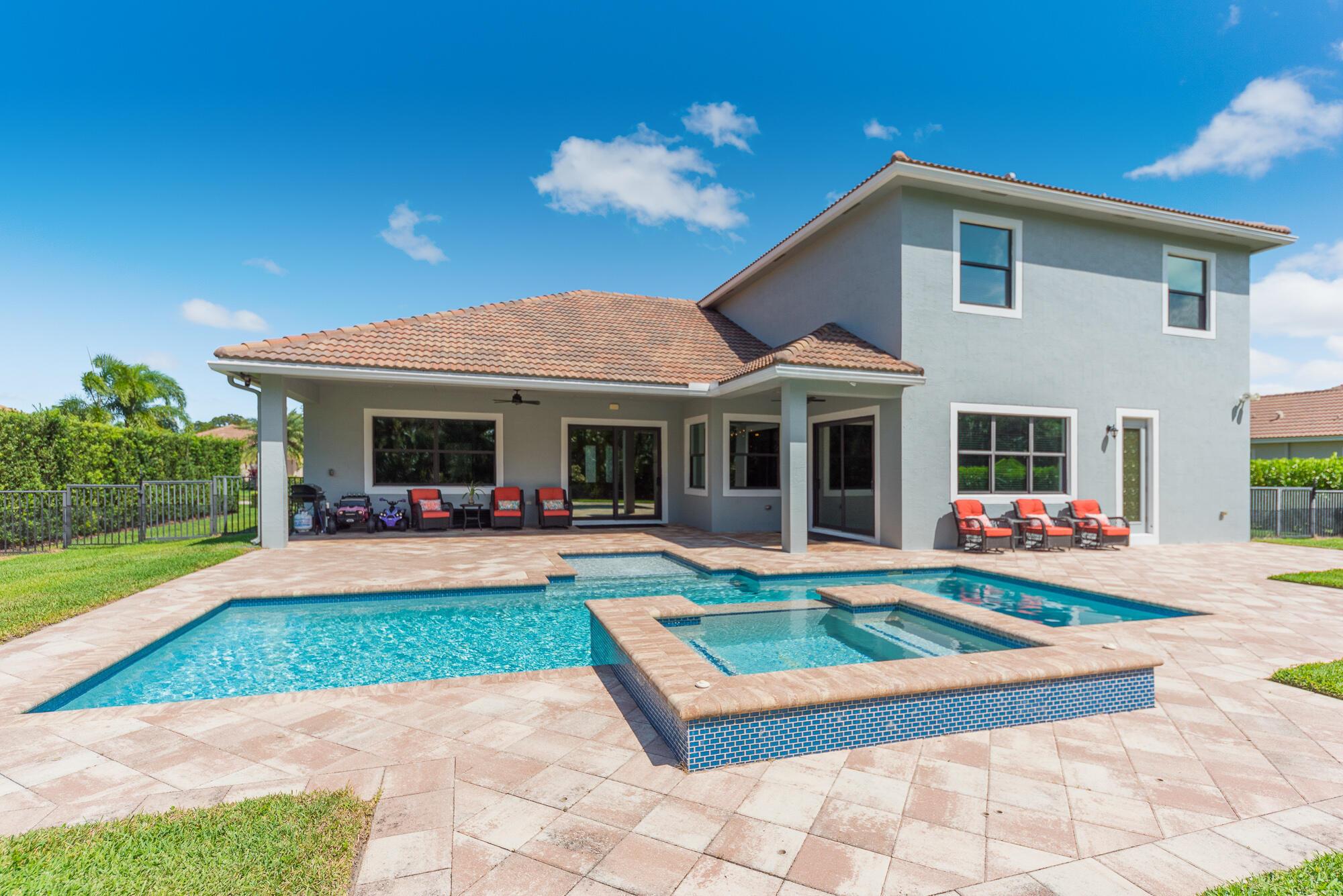 TUSCAWILLA (AKA CANOPY CR - Residential