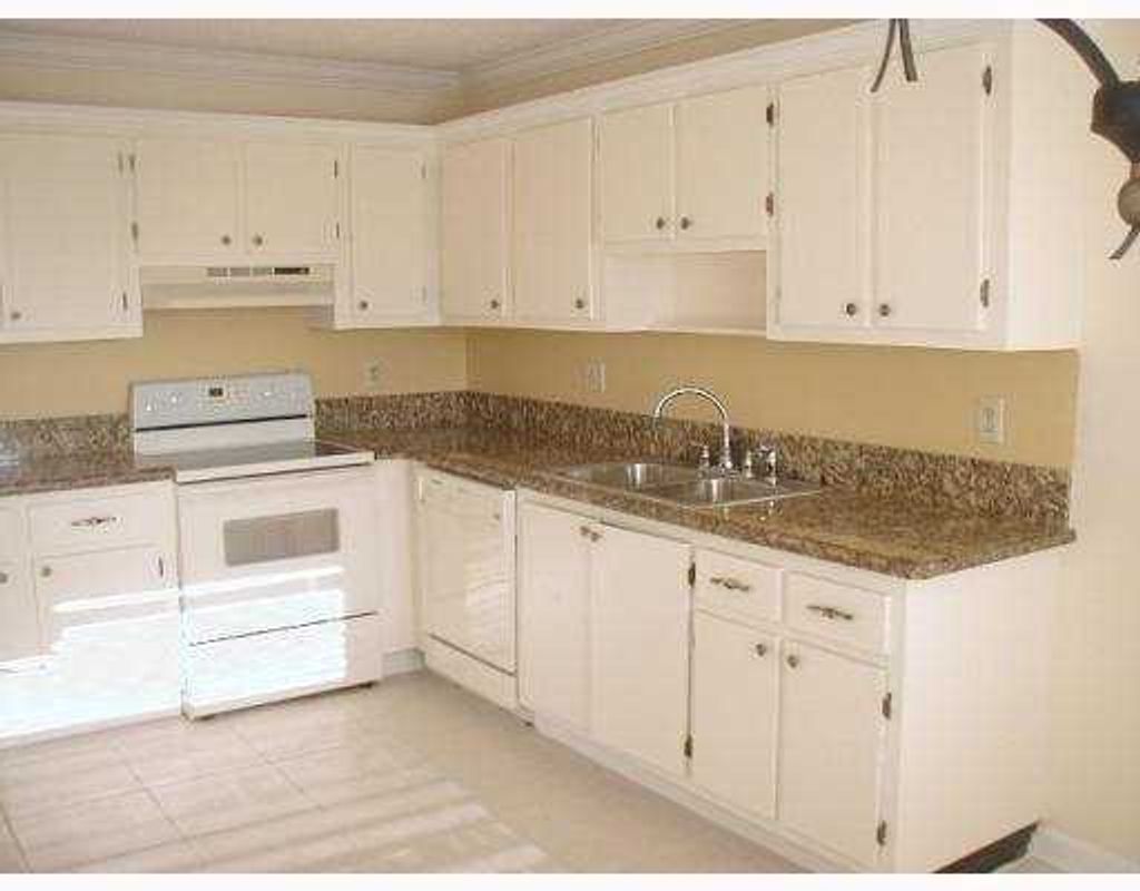 Photo of 1361 NW 19th Ter 201 Terrace #201, Delray Beach, FL 33445 (MLS # R11100915)