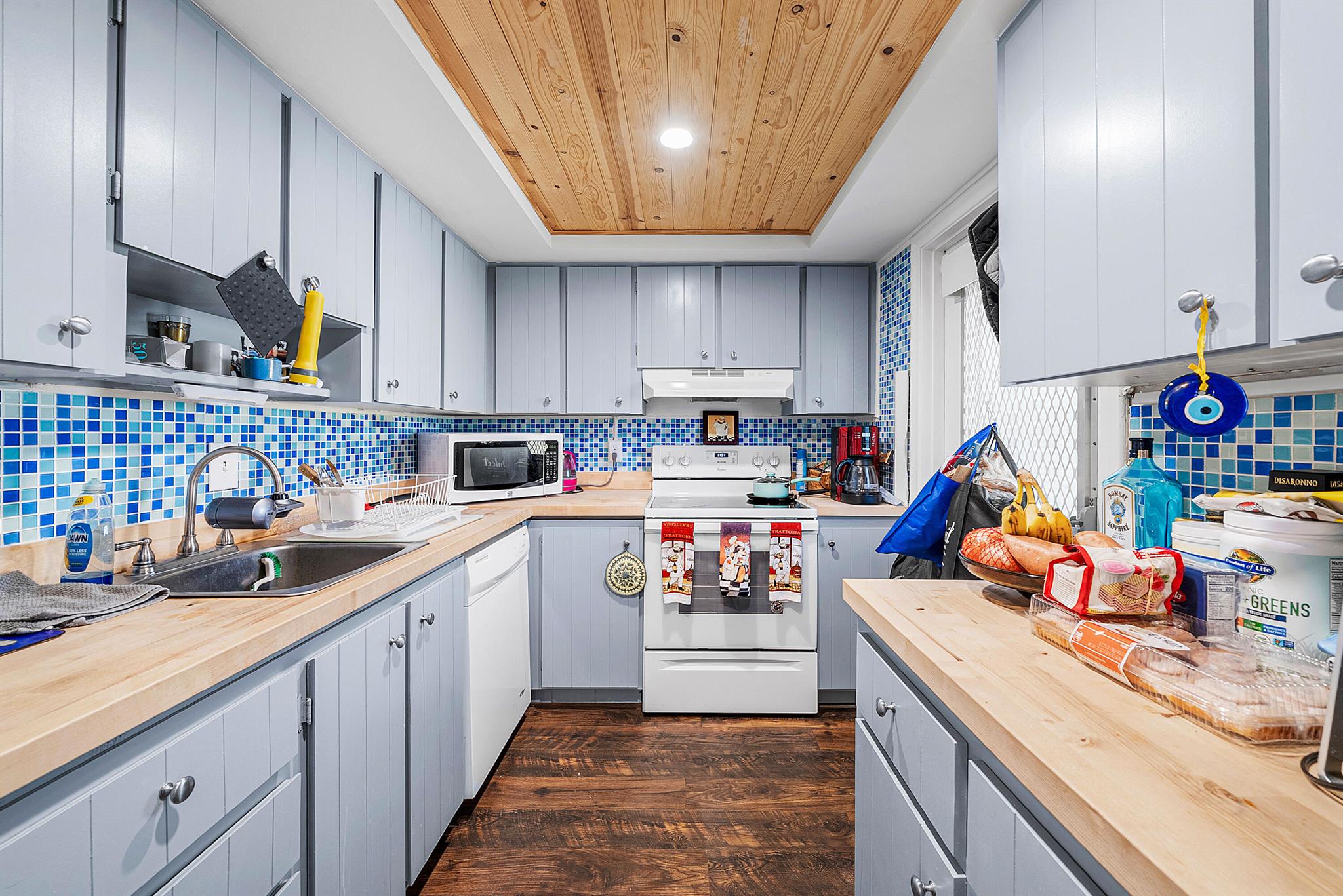 TAMBERLANE 6 CONDO - Residential