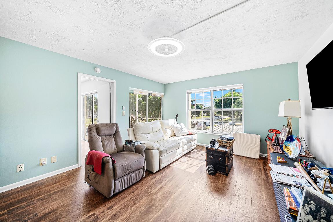 TAMBERLANE 6 CONDO - Residential