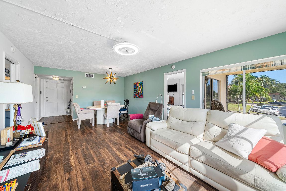 TAMBERLANE 6 CONDO - Residential