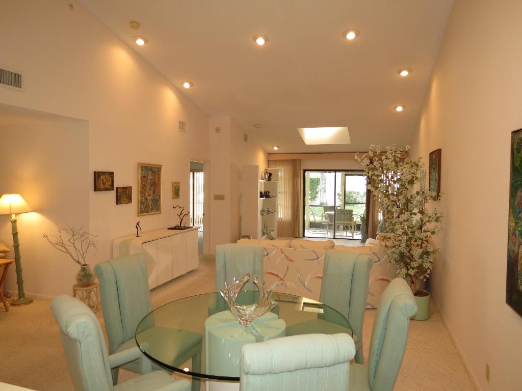 Palm Chase Lakes - Residential