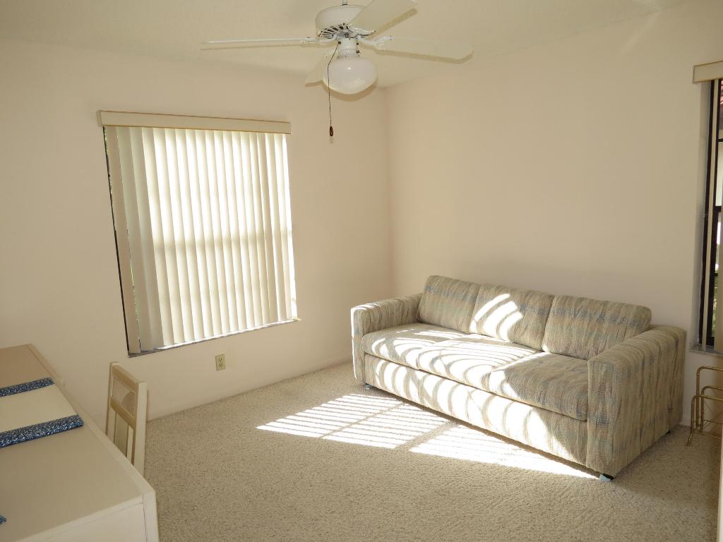 Palm Chase Lakes - Residential