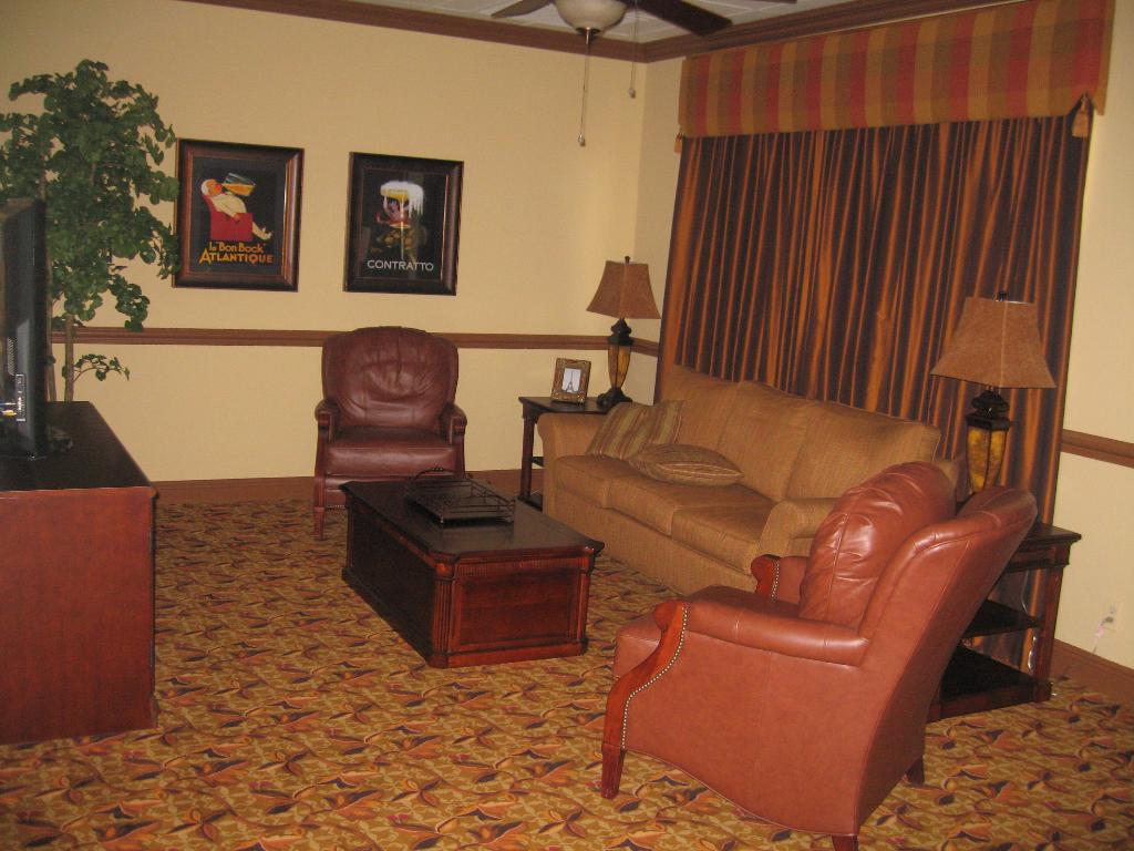 Palm Chase Lakes - Residential