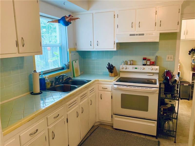 Poinsettia Heights - Residential Lease